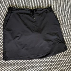 Athleta skort size 10 black EUC